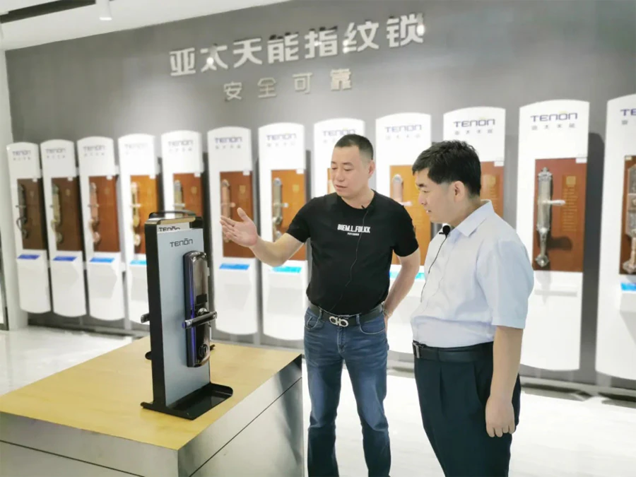 携多款智能单品亮相建博会,亚太天能成行业引航风向标|原文章配图