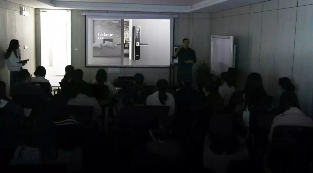 E3c首发｜新春献礼，亚太天能发布2019年高性价比硬核指纹锁